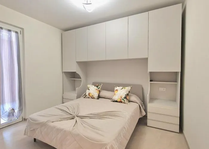 Soleil Pool ברדולינו