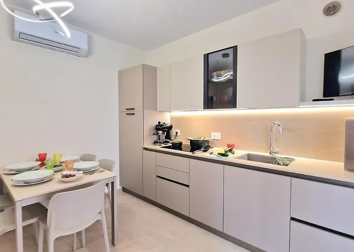 Soleil Pool * Bardolino