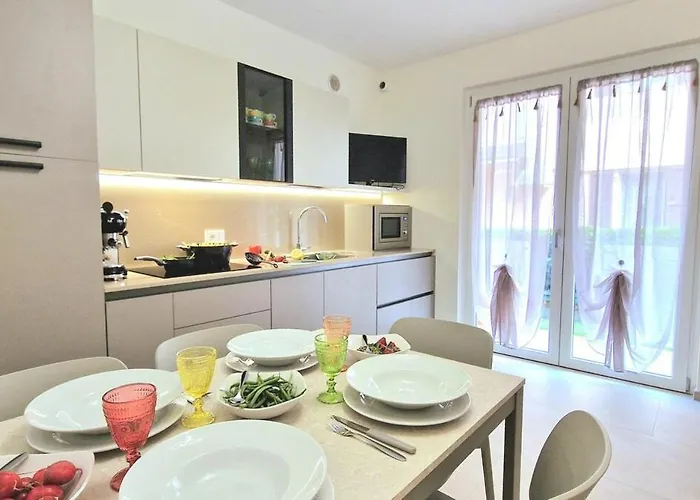 Soleil Pool Bardolino